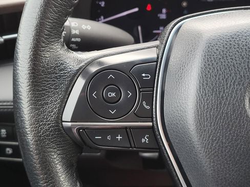 Used 2022 Toyota Avalon XLE image 25