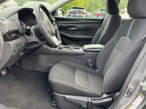Used 2023 Nissan Sentra SV image 19