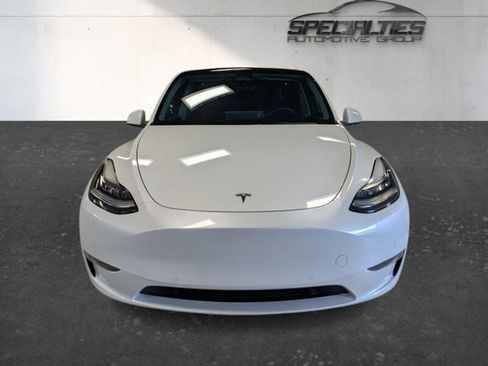 Used 2021 Tesla Model Y Long Range AWD/4WD image 6