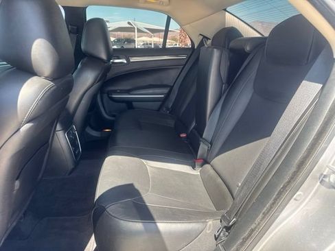 Used 2018 Chrysler 300 Limited w/ Safetytec Plus Group RWD image 9