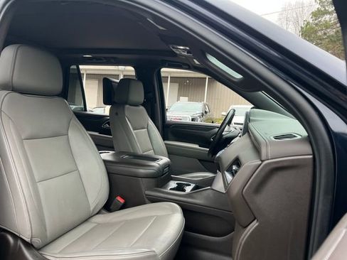 Used 2021 GMC Yukon SLT w/ SLT Luxury Plus Package image 35