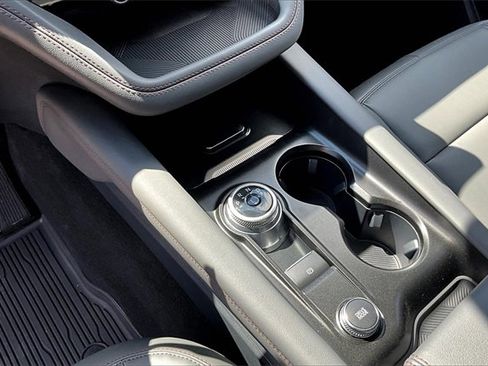 New 2025 Ford Explorer Active w/ Active Comfort Package image 8