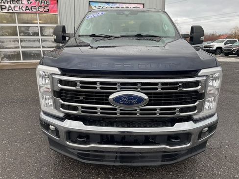 Used 2024 Ford F350 XLT image 2