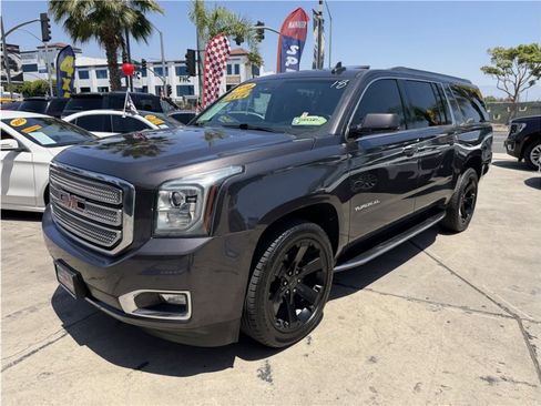 Used 2016 GMC Yukon XL SLT w/ Open Road Package RWD image 3