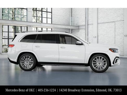 New 2026 Mercedes-Benz GLS 580 4MATIC image 15
