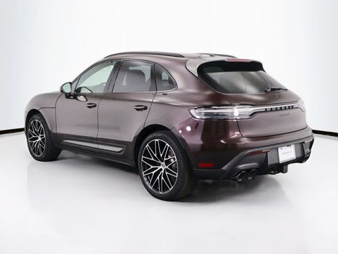 Used 2025 Porsche Macan AWD/4WD image 3