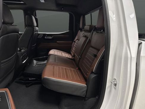 Used 2025 GMC Sierra 1500 Denali Ultimate image 32