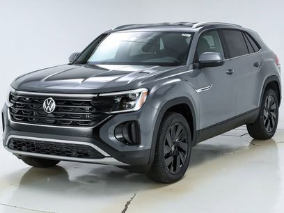 New 2026 Volkswagen Atlas Cross Sport SE