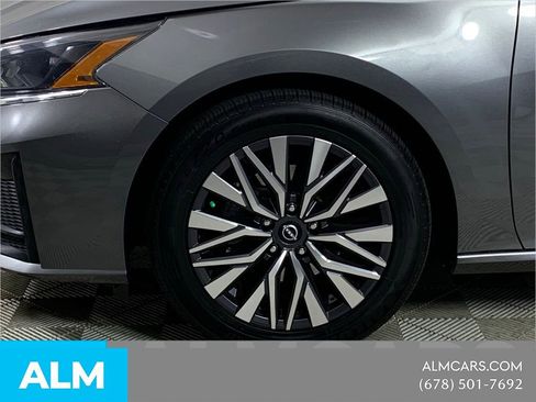 Used 2023 Nissan Altima 2.5 SV image 18