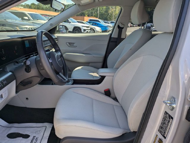 Used 2025 Hyundai Kona SEL FWD image 21
