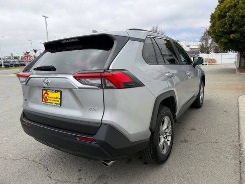 Used 2024 Toyota RAV4 XLE FWD image 6