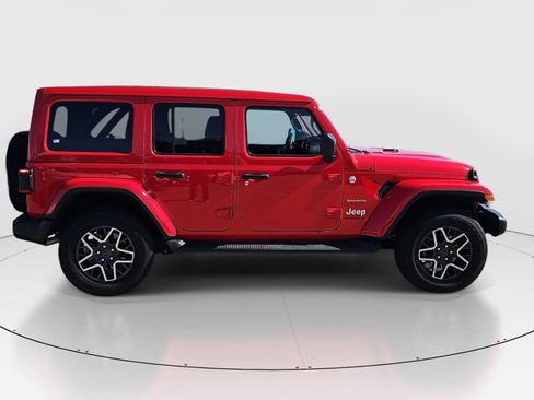 Used 2024 Jeep Wrangler Unlimited Sahara AWD/4WD image 4