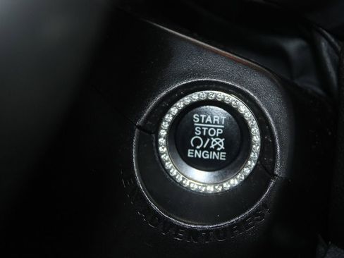 Used 2019 Jeep Renegade Latitude image 26