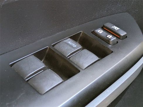 Used 2014 Toyota Tundra SR5 image 23