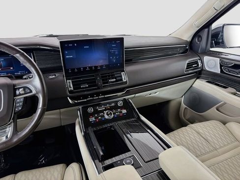 Used 2023 Lincoln Navigator L Black Label AWD/4WD image 24
