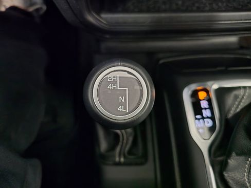 Used 2021 Jeep Wrangler Unlimited Sahara image 21