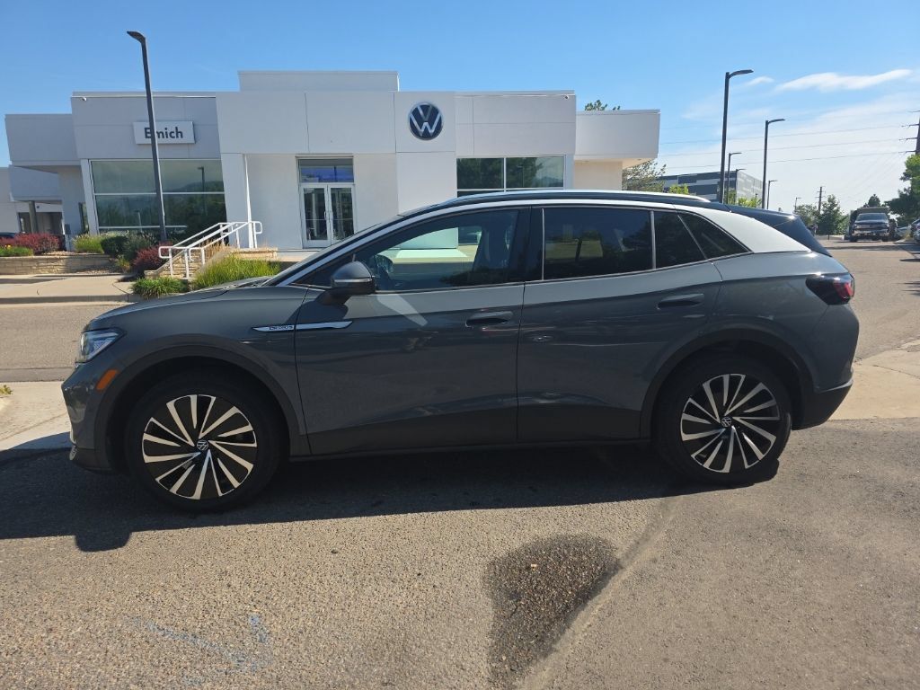 Used 2023 Volkswagen ID.4 Pro S Plus AWD/4WD image 2