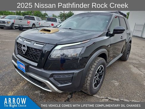 Used 2025 Nissan Pathfinder Rock Creek AWD/4WD image 4