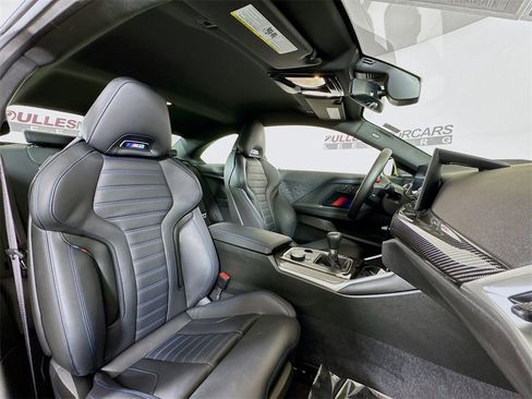 Used 2025 BMW M2 w/ Lighting Package image 28