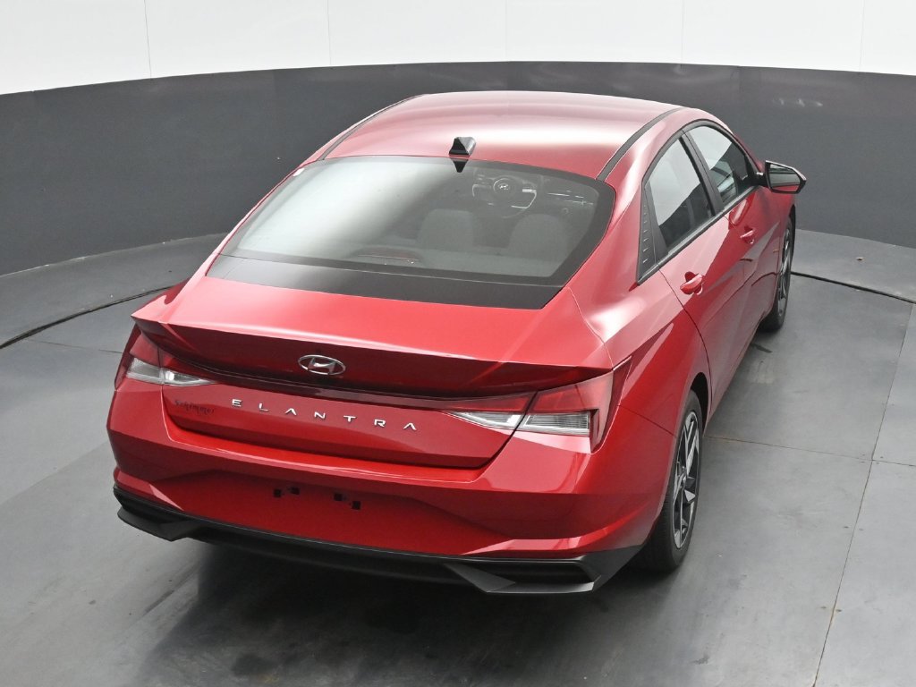 Used 2023 Hyundai Elantra SEL w/ Convenience Package FWD image 23