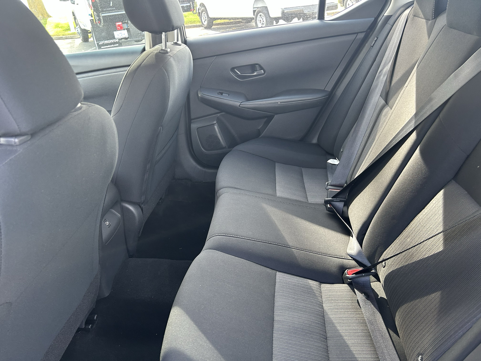Used 2024 Nissan Sentra SV FWD image 26