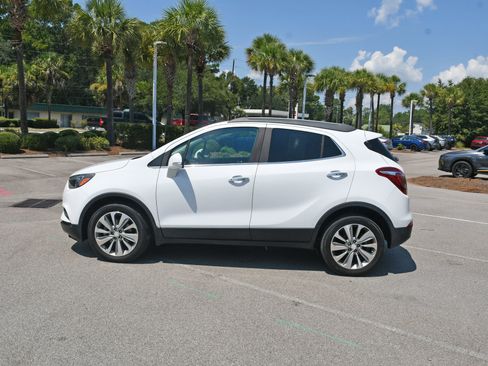 Used 2019 Buick Encore Preferred FWD image 5