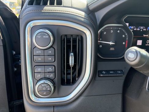 Certified 2021 GMC Sierra 2500 AT4 w/ AT4 Premium Plus Package AWD/4WD image 23