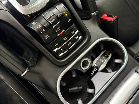 Used 2018 Porsche Cayenne GTS w/ Premium Package Plus image 25