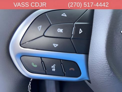 New 2026 Chrysler Pacifica Select image 15