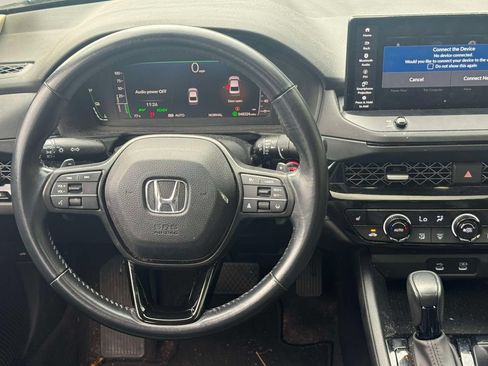 Used 2023 Honda Accord EX-L image 11