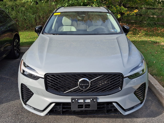 Used 2026 Volvo XC60 B5 Ultra AWD/4WD image 2