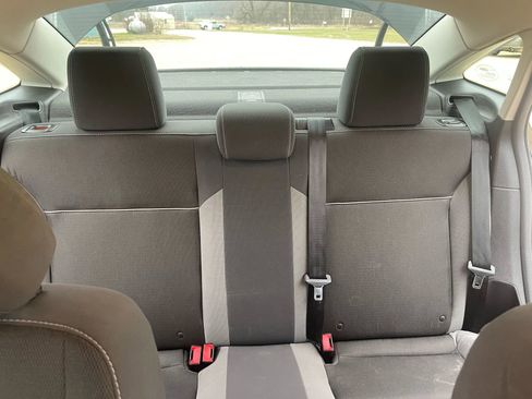 Used 2013 Ford Focus SE image 16