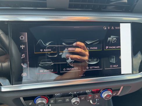 New 2025 Audi Q3 2.0T Premium image 31