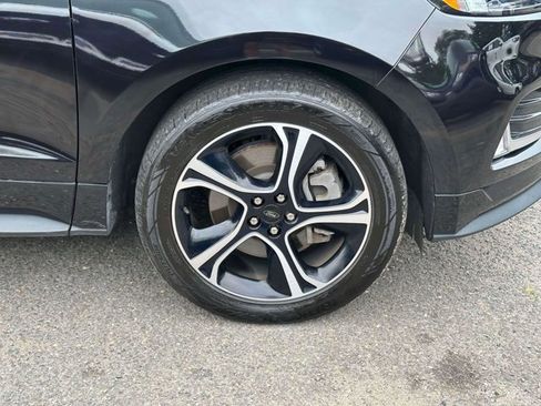 Certified 2023 Ford Edge ST image 7