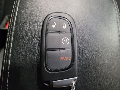 Used 2021 Jeep Cherokee Latitude Lux AWD/4WD image 32