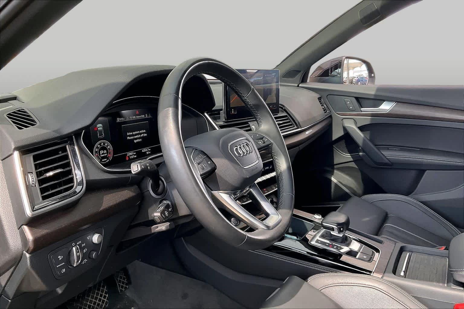 Used 2023 Audi Q5 2.0T Prestige AWD/4WD image 18