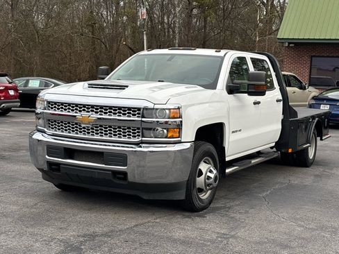 Used 2019 Chevrolet Silverado 3500 W/T w/ WT Convenience Package image 2