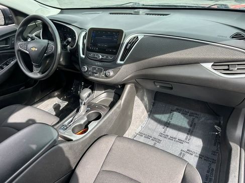 Used 2023 Chevrolet Malibu LS FWD image 31