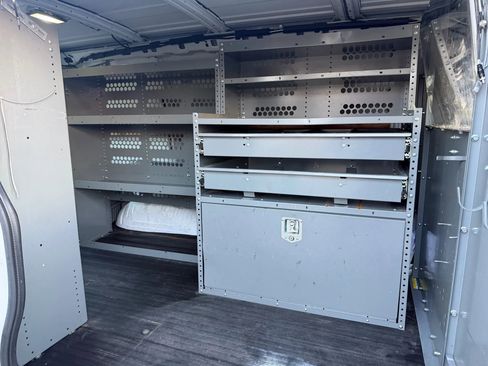 Used 2013 Chevrolet Express 2500 image 14