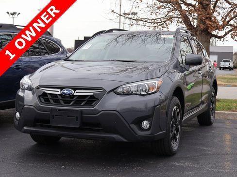 Used 2023 Subaru Crosstrek 2.0i Premium image 1