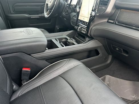 Used 2024 RAM 2500 Limited image 15