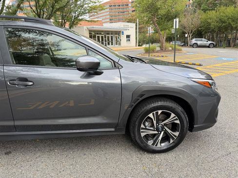 Used 2024 Subaru Crosstrek 2.0i Premium AWD/4WD image 6