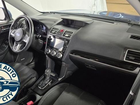 Used 2017 Subaru Forester 2.5i Touring AWD/4WD image 38