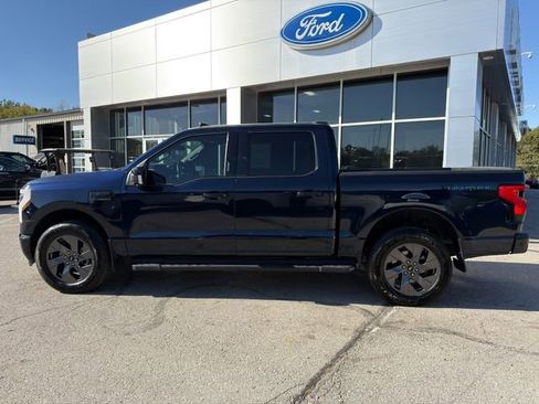 Used 2023 Ford F150 Lightning Lariat w/ Equipment Group 511A High image 4