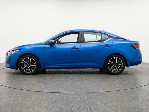 Used 2025 Nissan Sentra SV FWD image 5