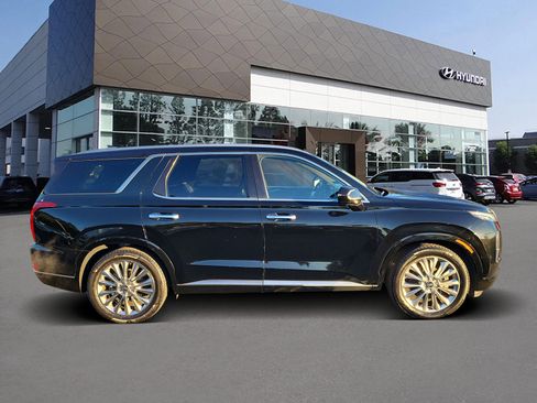 Used 2020 Hyundai Palisade Limited image 4