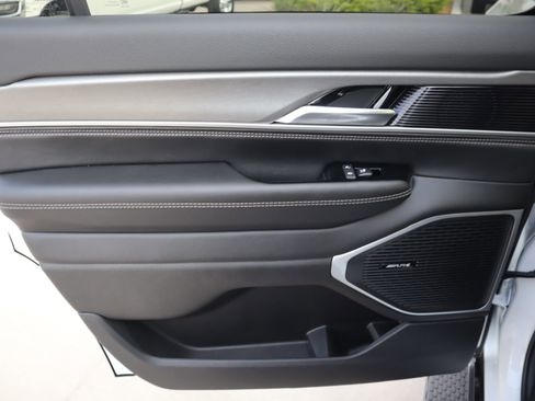 New 2026 Jeep Grand Wagoneer 4WD image 19