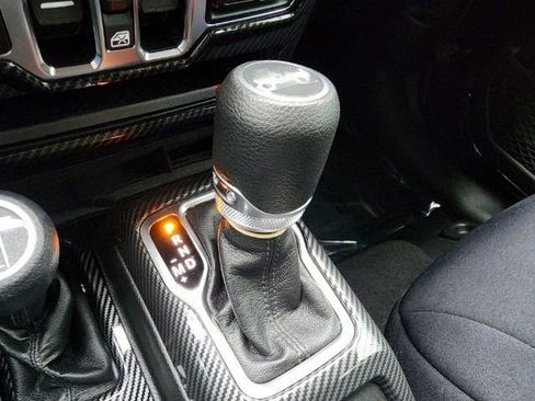 Used 2020 Jeep Wrangler Unlimited Sport S image 28