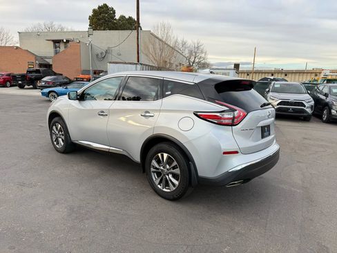 Used 2018 Nissan Murano S image 4