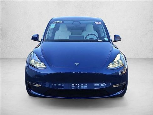 Used 2025 Tesla Model Y Performance AWD/4WD image 2